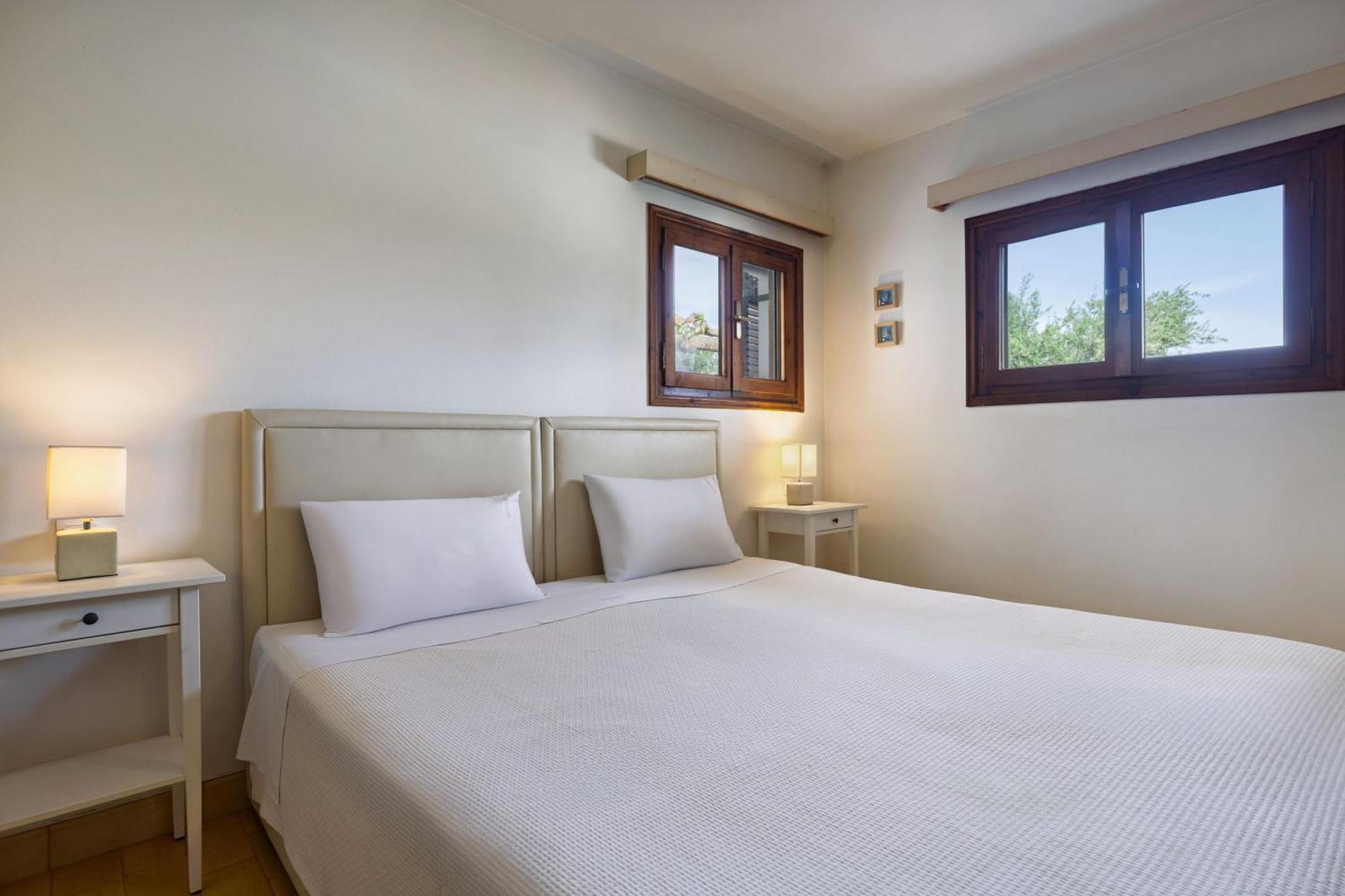 Villa Lola - 3 Bedrooms & Private Pool Lithakia  Exterior foto